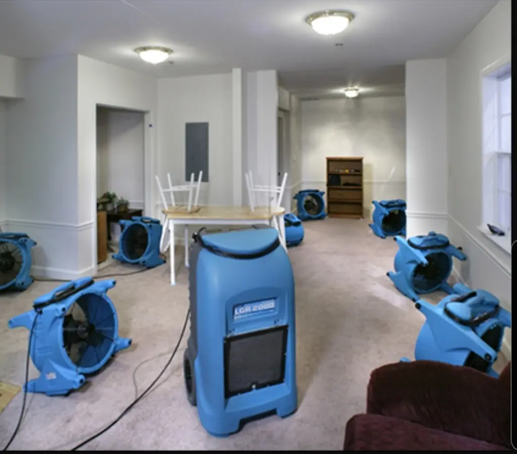 Air movers and dehumidifier setup for Water Damage Restoration in Opelousas